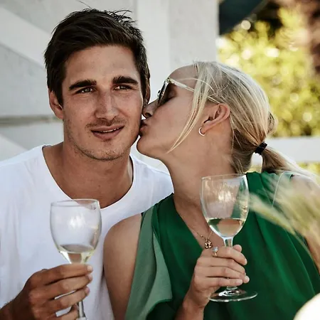 Tisvildeleje Strandhotel Hotell 3*