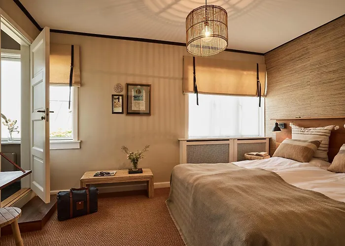 Hotel Tisvildeleje Strandhotel 3*